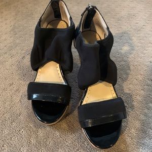 Adrienne Vittadini Black Wedge Sandals 6.5